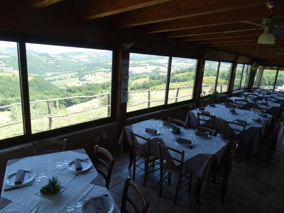 Agriturismo La Terrazza Valfabbrica ภายนอก รูปภาพ