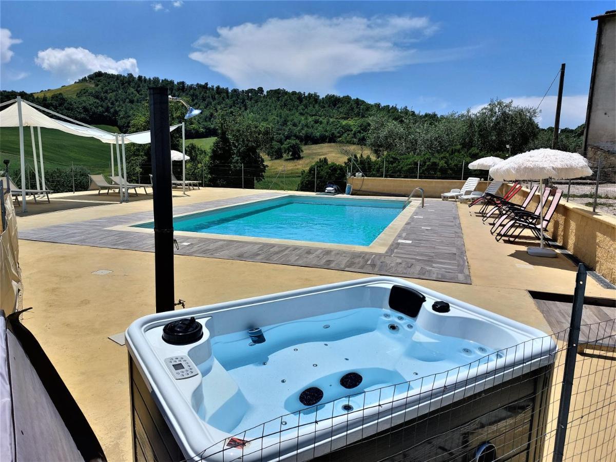 Agriturismo La Terrazza Valfabbrica ภายนอก รูปภาพ